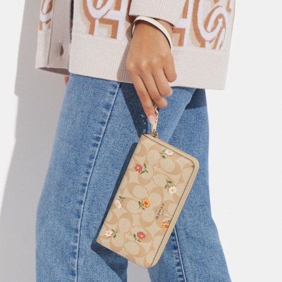 Coach CH360 Women's Light Khaki Signature Ditzy Long Zip Around Wallet NWT - Picture 2 of 13